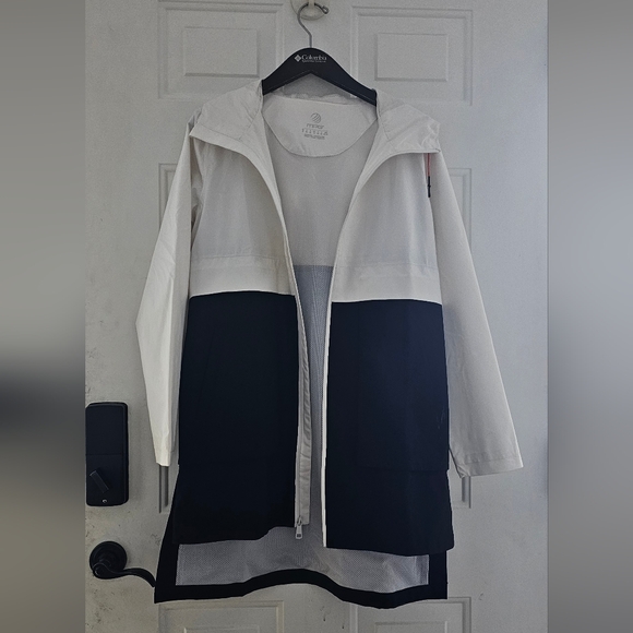 MPG windbreaker - Picture 4 of 10